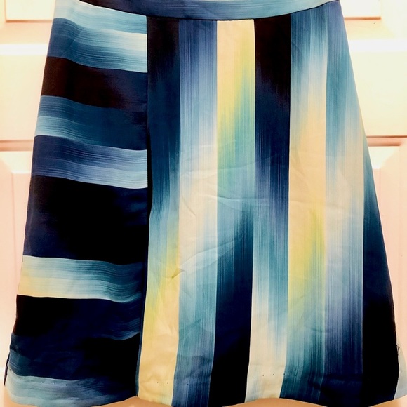 Authentic Trina Turk “Marteena” A line skirt - Picture 4 of 5